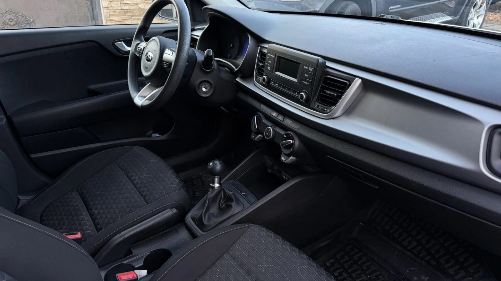 Kia Rio 1.25i, снимка 11 - Автомобили и джипове - 56535641