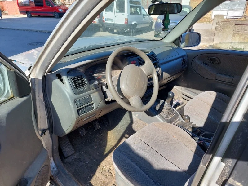 Suzuki Grand vitara 2.0 HDI-109kc, снимка 9 - Автомобили и джипове - 49478410