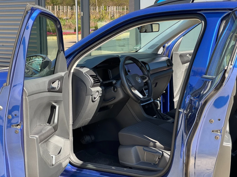 VW T-Cross 1.0 TSI 110hp EU6 AUTOMATIC, снимка 8 - Автомобили и джипове - 49960853