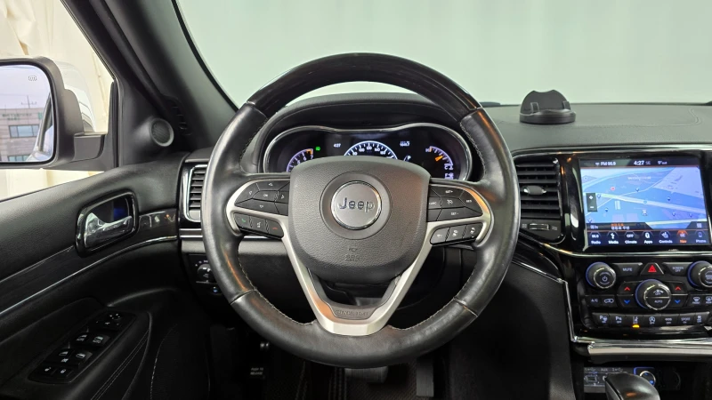 Jeep Grand cherokee 3.6 OVERLAND autogeorge.com, снимка 13 - Автомобили и джипове - 53084171