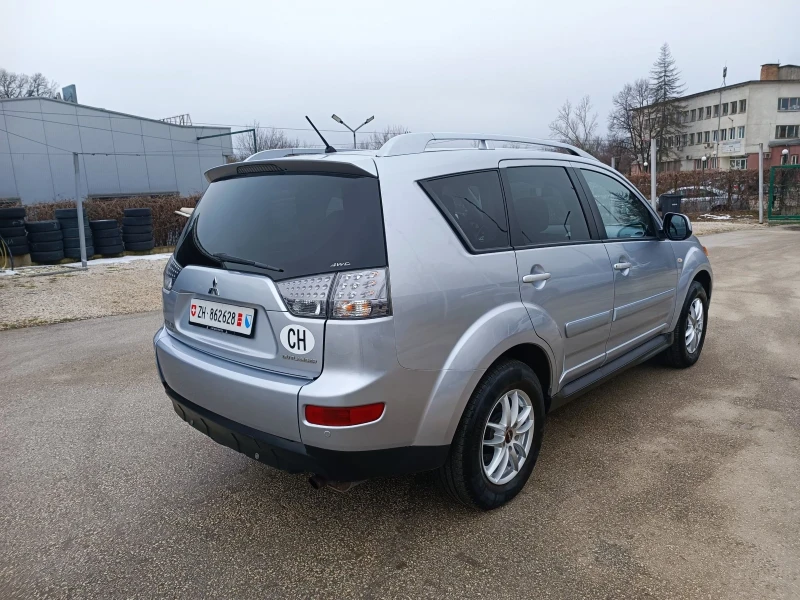 Mitsubishi Outlander 2.4i-170кс-ШВЕЙЦАРИЯ-РЪЧКА-4Х4-KEYLESS, снимка 2 - Автомобили и джипове - 53237500