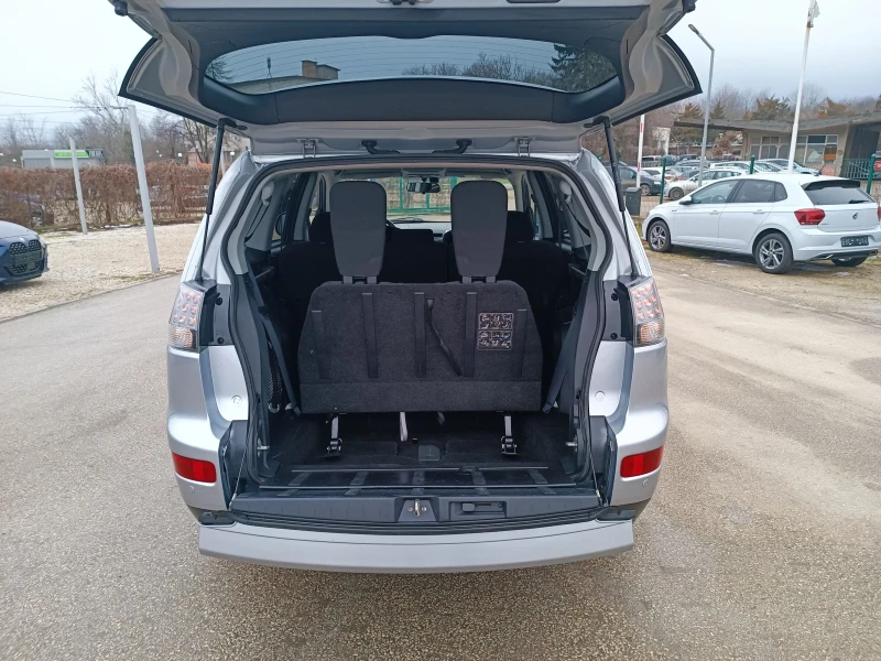 Mitsubishi Outlander 2.4i-170кс-ШВЕЙЦАРИЯ-РЪЧКА-4Х4-KEYLESS, снимка 4 - Автомобили и джипове - 53237500