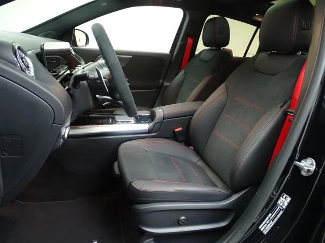 Mercedes-Benz GLA 35 AMG 4M - изображение 7