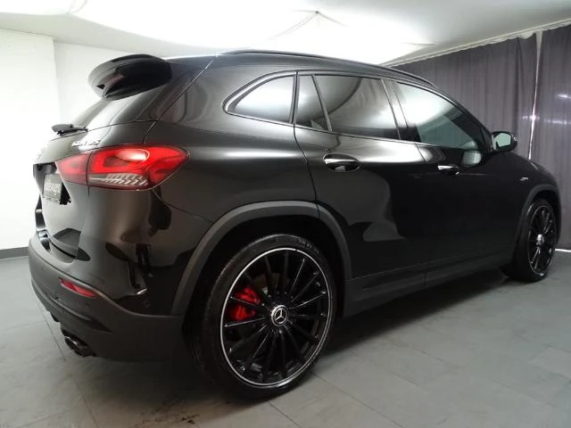 Mercedes-Benz GLA 35 AMG 4M - изображение 3