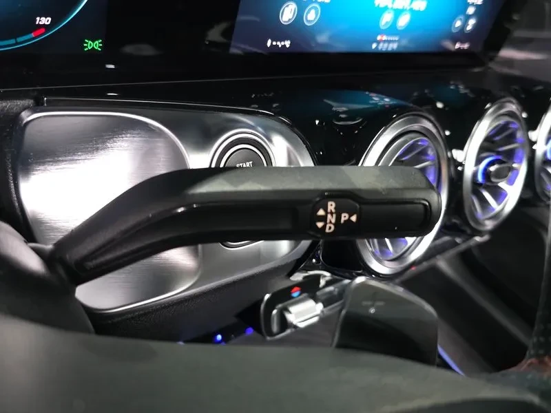 Mercedes-Benz GLA 250  4Matic, снимка 9 - Автомобили и джипове - 55651783