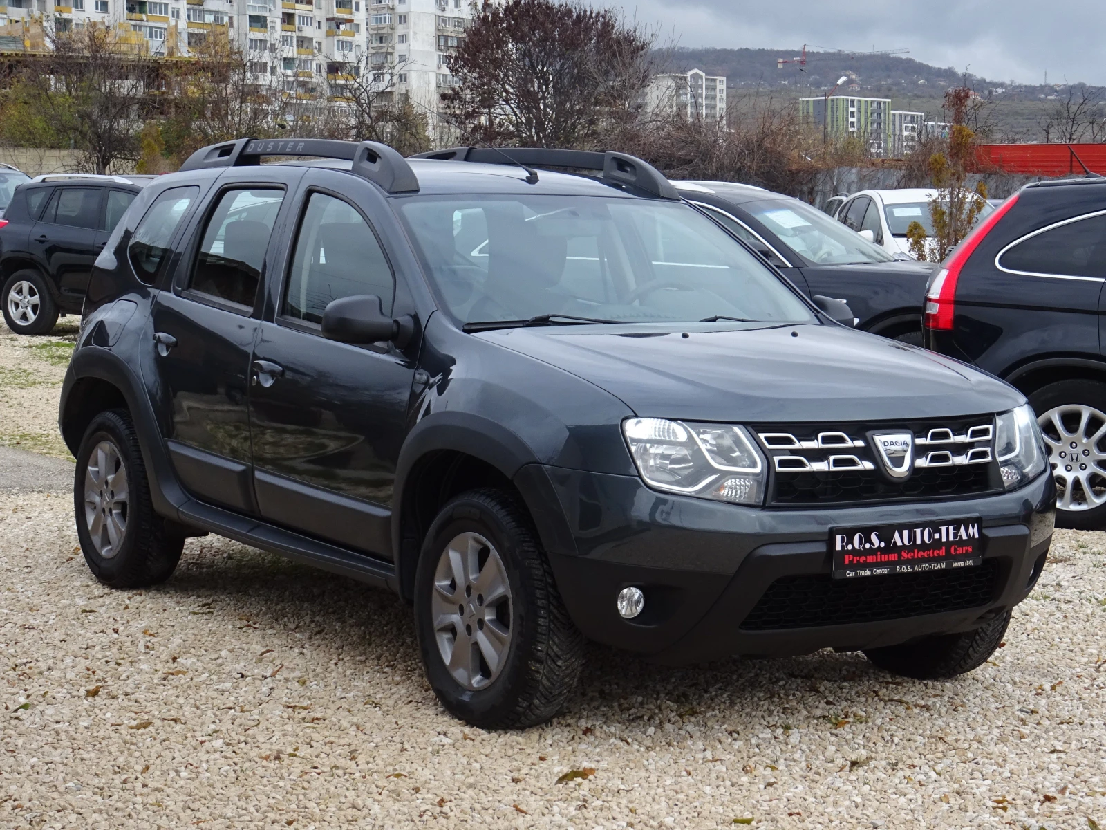 Dacia Duster 1.6i 114kc S&S GPL 5вр. Laureate Family - изображение 6