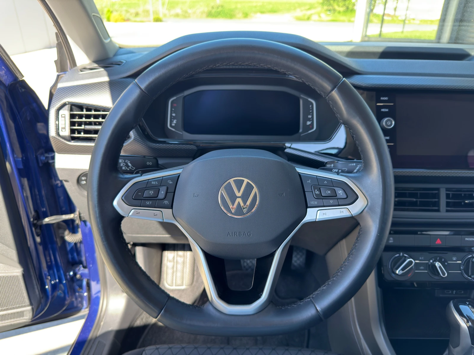 VW T-Cross 1.0 TSI 110hp EU6 AUTOMATIC  - изображение 10