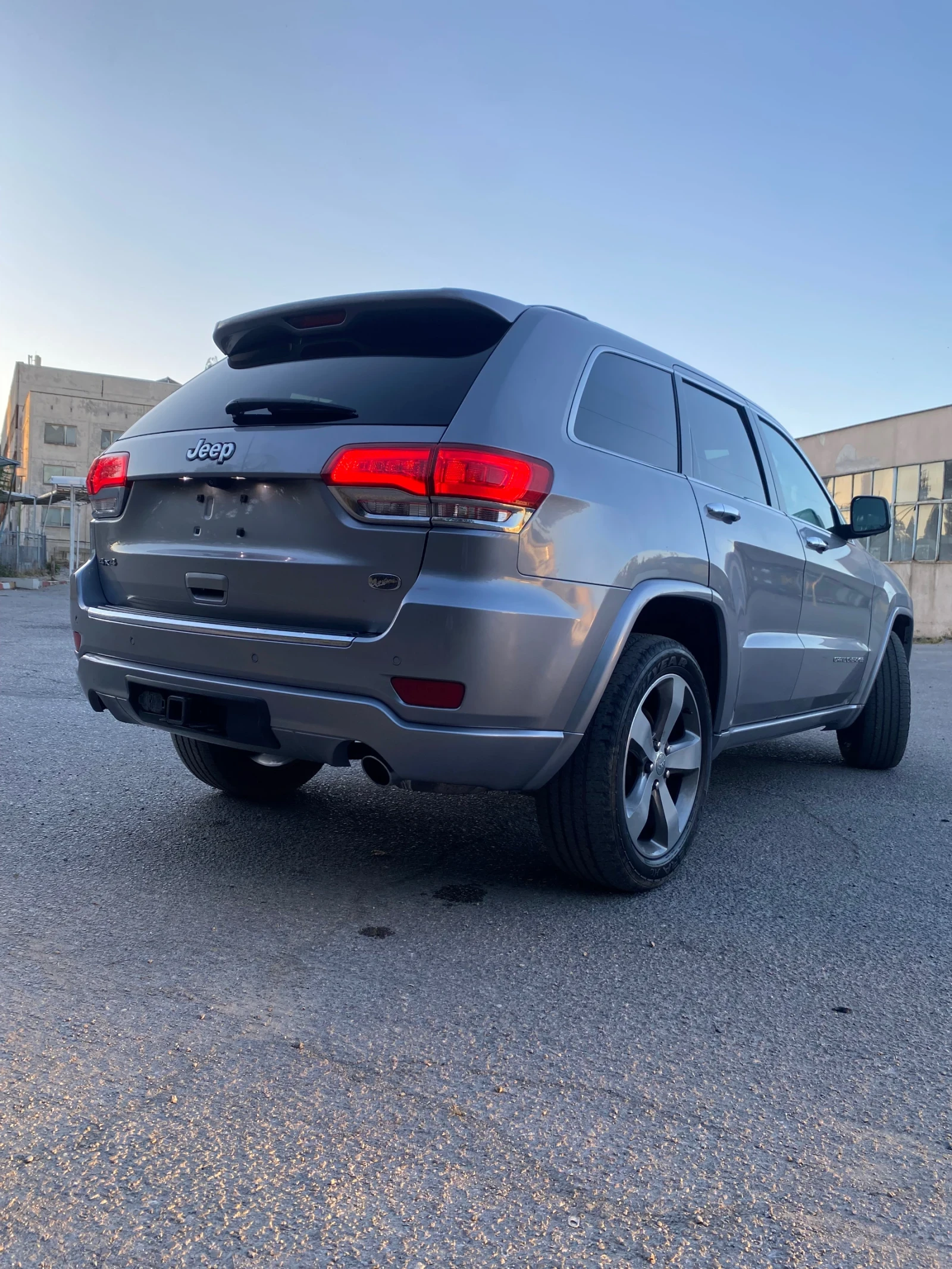 Jeep Grand cherokee 3.6 OVERLAND - изображение 4