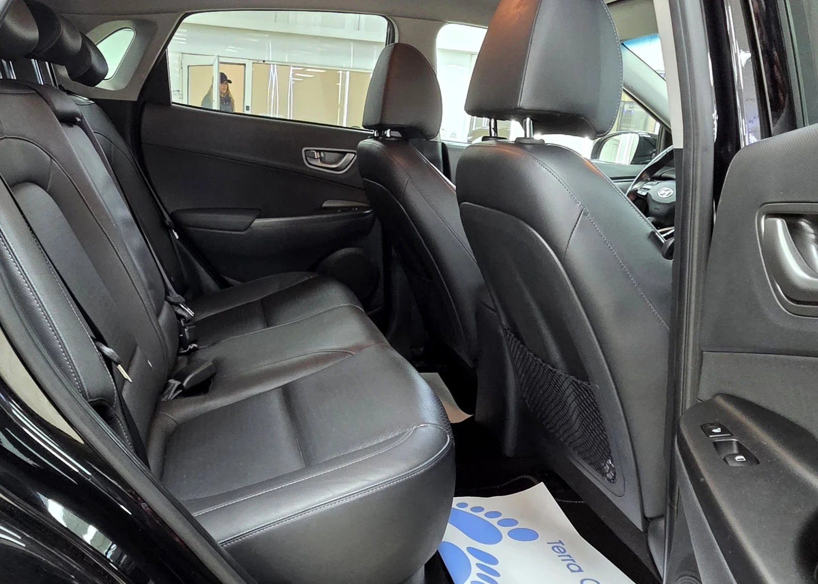 Hyundai Kona 64KWh/2021/Premium/Blue Link - изображение 9