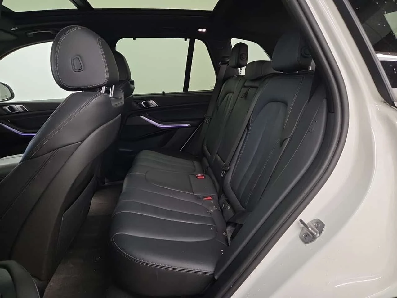 BMW X5 * xDrive40i * ПОДГРЕВИ * 360 * PANO * CARFAX, снимка 12 - Автомобили и джипове - 54680910