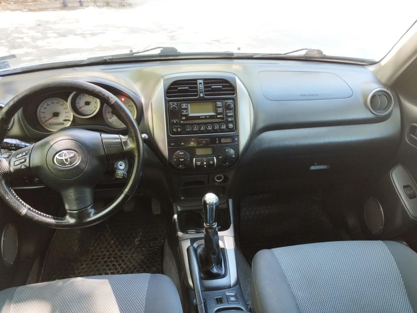 Toyota Rav4 2000 116кс., снимка 5 - Автомобили и джипове - 54736974