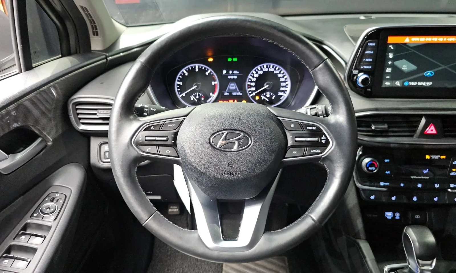 Hyundai Santa fe Diesel 2.0 2Wd Premium , снимка 12 - Автомобили и джипове - 54969495