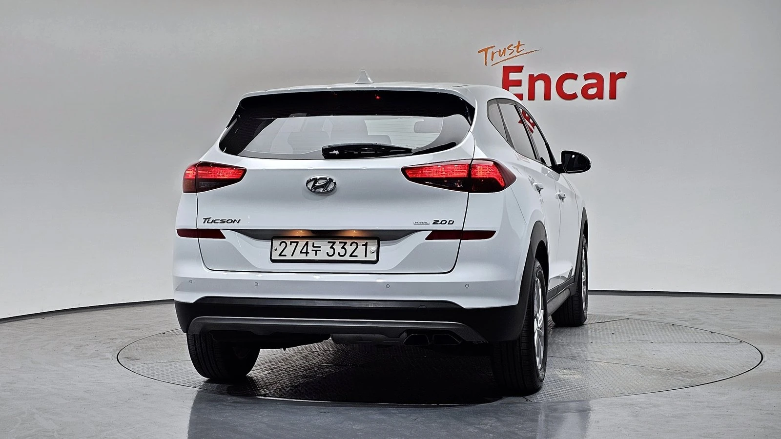 Hyundai Tucson 2.0* KEYLESS* КРАЙНА ЦЕНА, снимка 4 - Автомобили и джипове - 55318864