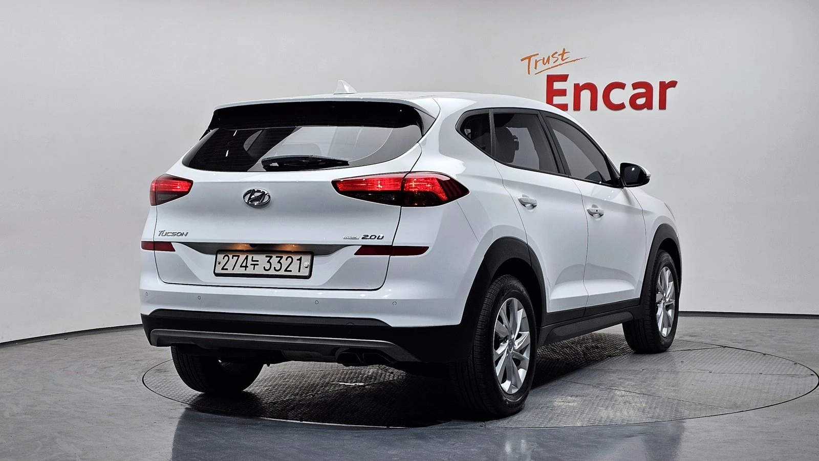 Hyundai Tucson 2.0* KEYLESS* КРАЙНА ЦЕНА, снимка 2 - Автомобили и джипове - 55318864