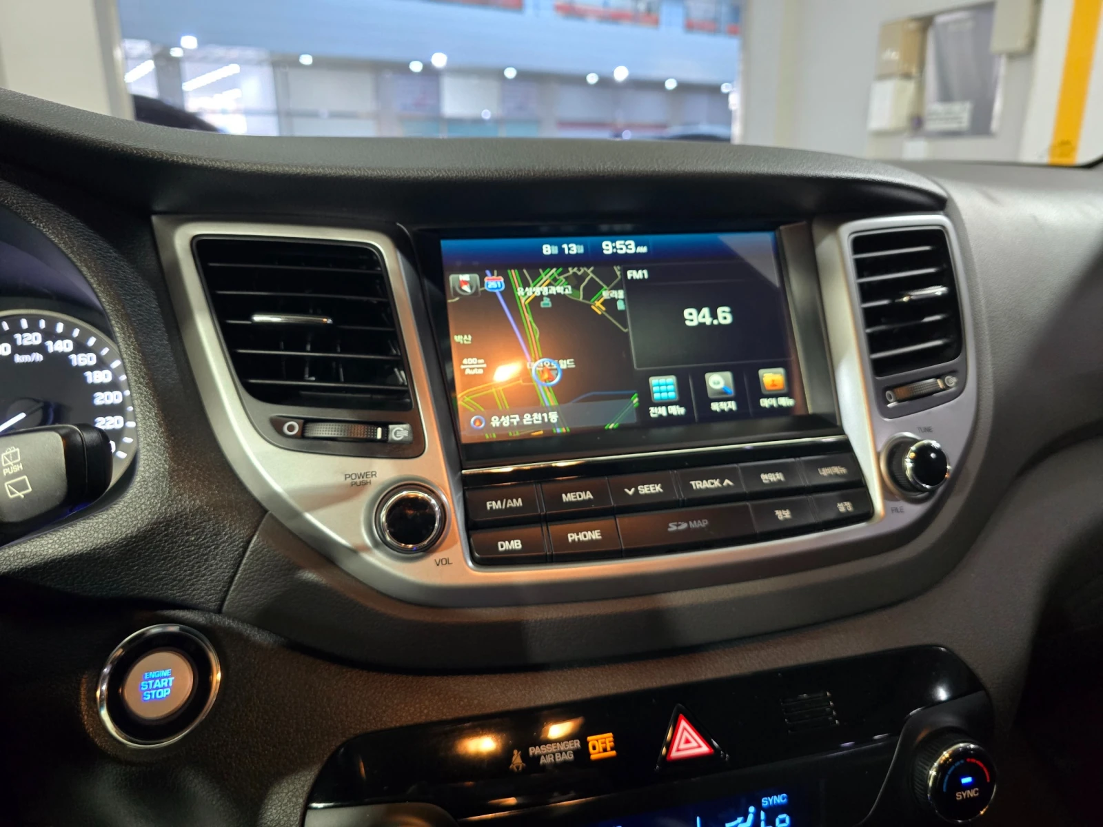 Hyundai Tucson 2.0 Modern* ПОДГРЕВ ВОЛАН* КРАЙНА ЦЕНА, снимка 9 - Автомобили и джипове - 55318864