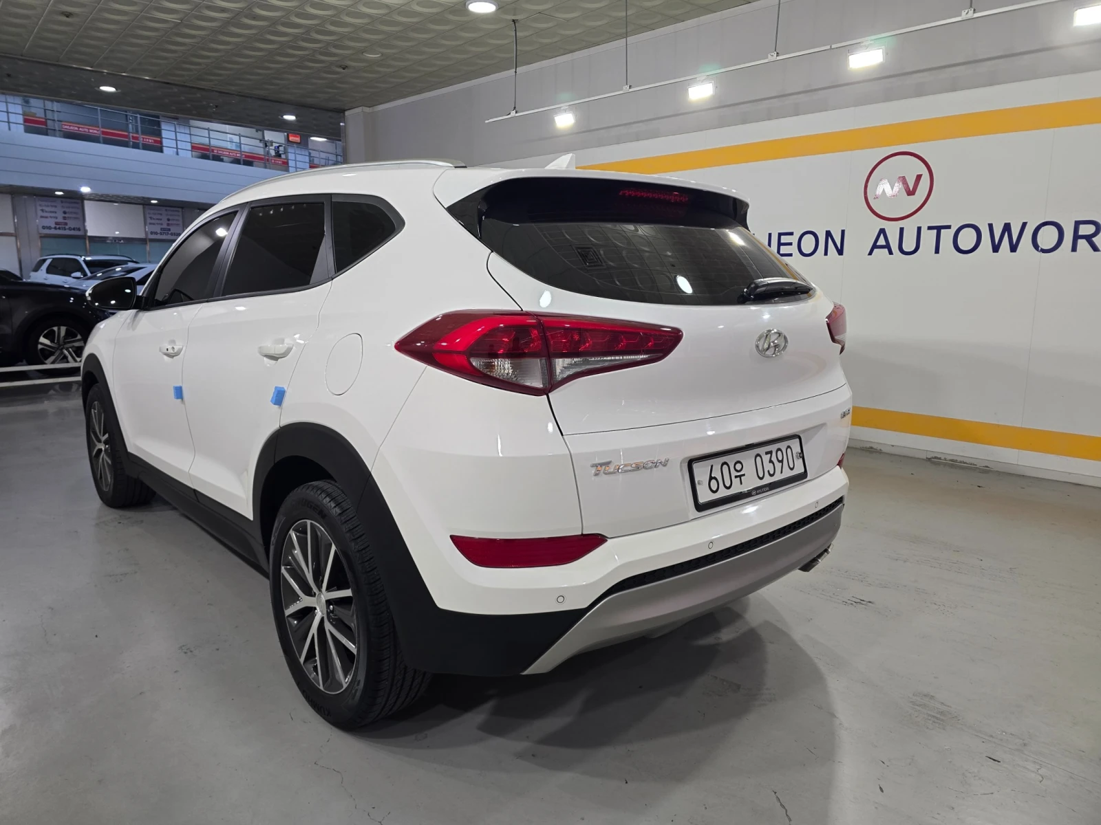 Hyundai Tucson 2.0 Modern* ПОДГРЕВ ВОЛАН* КРАЙНА ЦЕНА, снимка 6 - Автомобили и джипове - 55318864