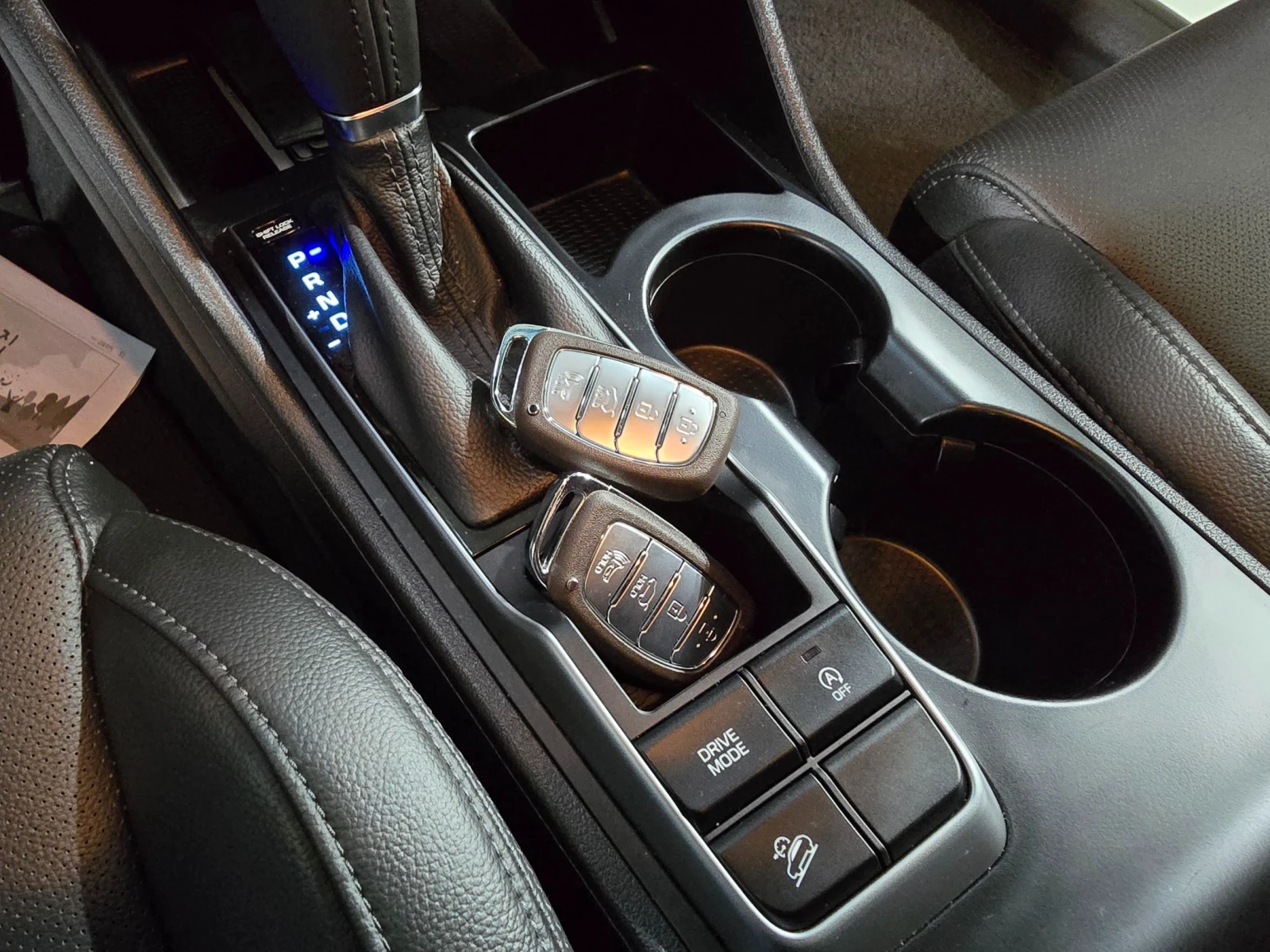 Hyundai Tucson 2.0 Modern* ПОДГРЕВ ВОЛАН* КРАЙНА ЦЕНА, снимка 14 - Автомобили и джипове - 55318864