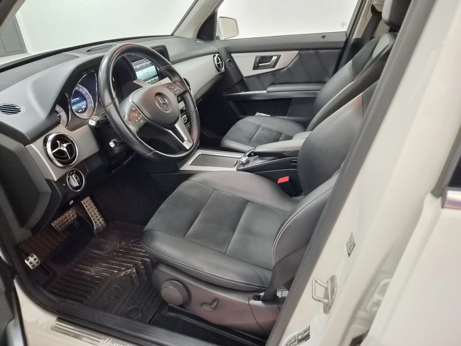 Mercedes-Benz GLK 250 CDI AMG PACK 4 MATIC 8 гуми Euro6 7G Tron Plus, снимка 7 - Автомобили и джипове - 55688148