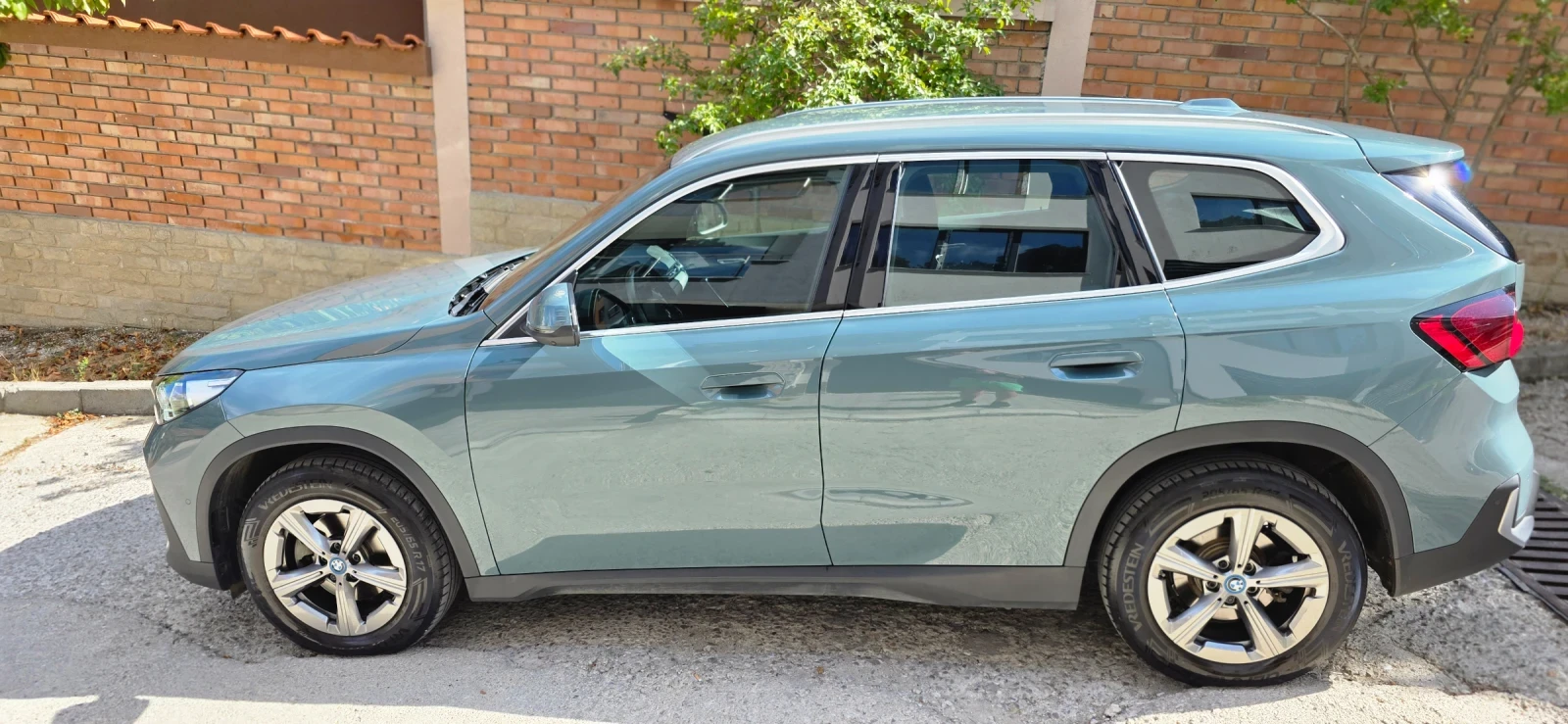 BMW X1 xDrive 2.0 d  Гаранционен Mild Hybrid , снимка 5 - Автомобили и джипове - 55941540