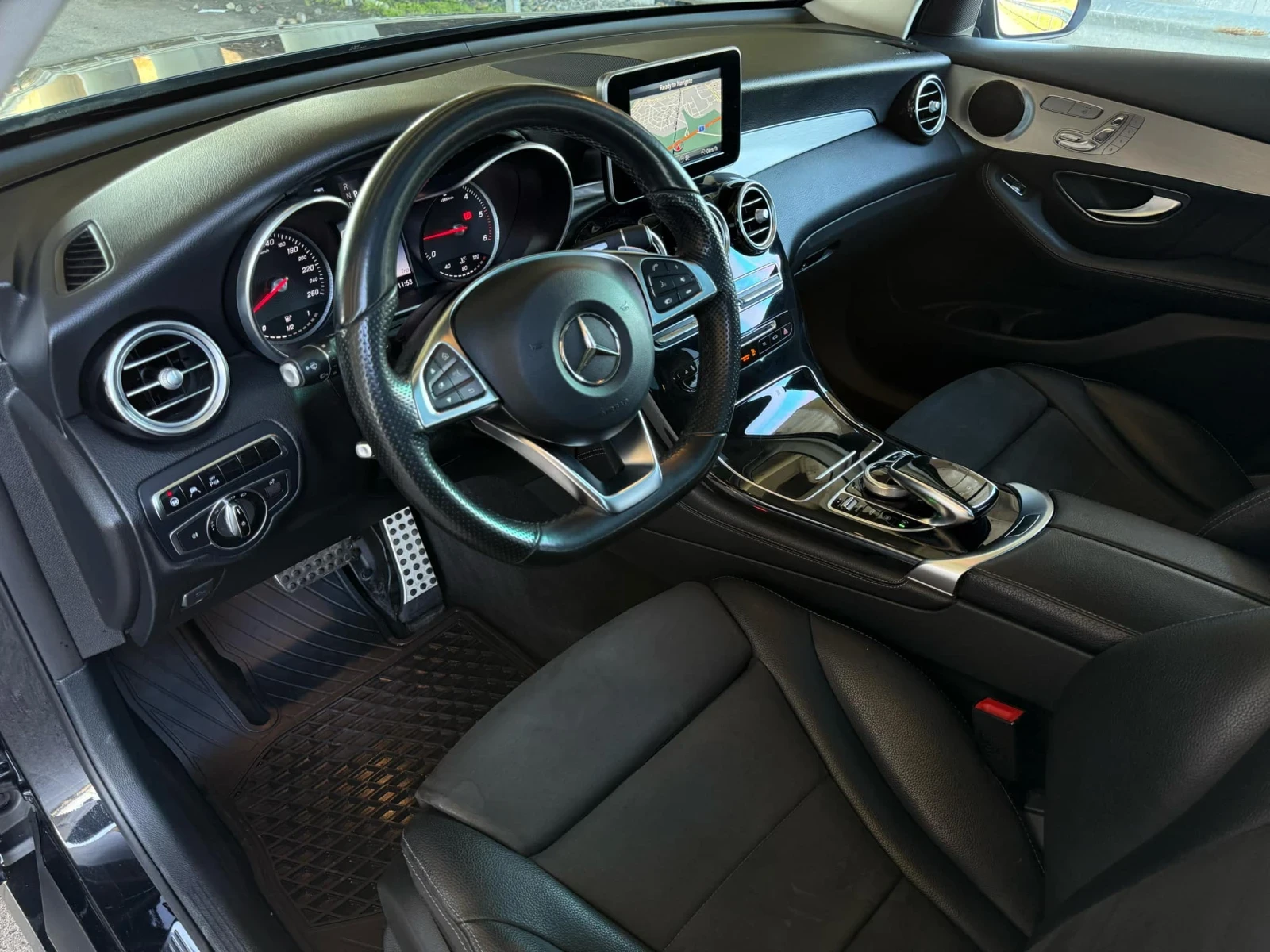 Mercedes-Benz GLC 220 4MATIC | AIRMATIC | DISTRONIC | PANORAMA | MEMORY | Mobile.bg � ����������� 8