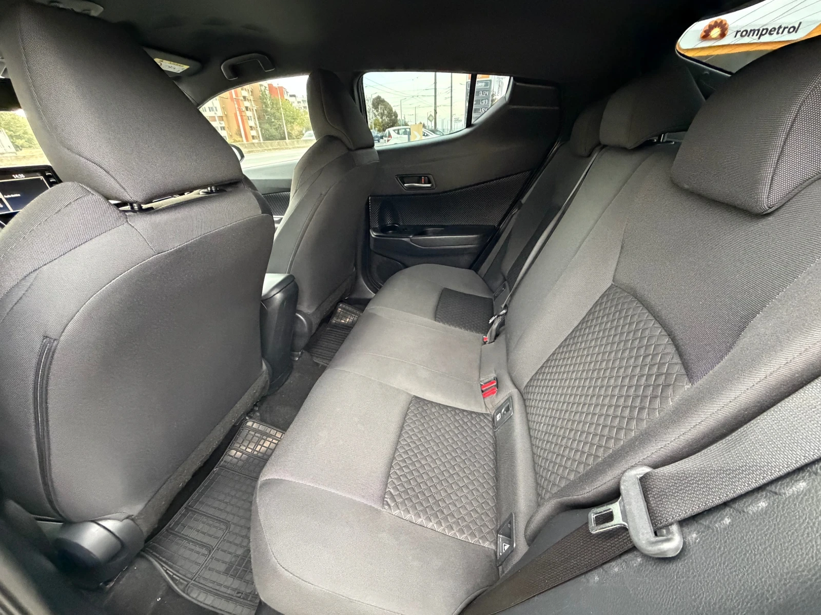 Toyota C-HR, снимка 14 - Автомобили и джипове - 56678959