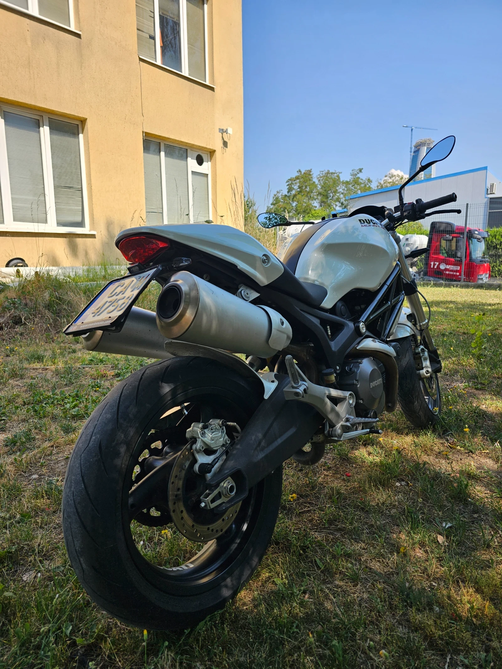 Ducati Monster | Mobile.bg � ����������� 2