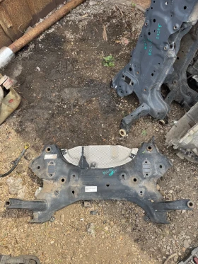 Hundai i30 2017-2022г преден мост, снимка 1