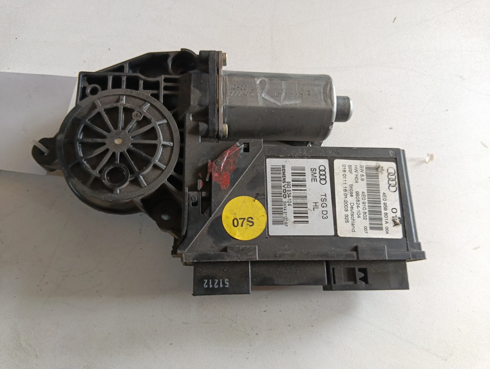 ел.машинка за задно ляво  4E0910802 4E0959801A Audi A8