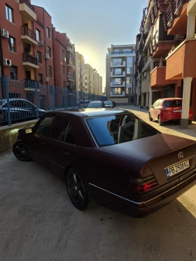 Mercedes-Benz 124 2.0, снимка 6