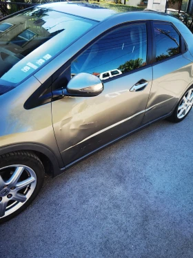 Honda Civic - 2500 € / 4889.57 лв. - 82932175 3