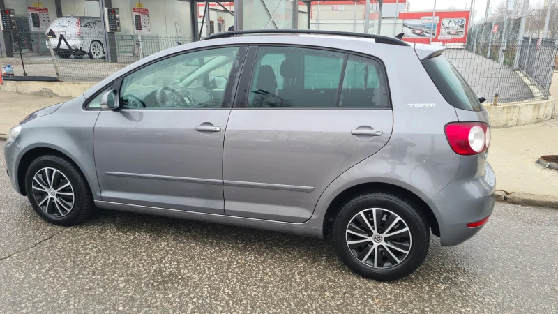 VW Golf Plus 1.6TDI, 163tkm., EURO 5, ПЪЛНА СЕРВИЗНА ИСТОРИЯ !!, снимка 4 - Автомобили и джипове - 44767381