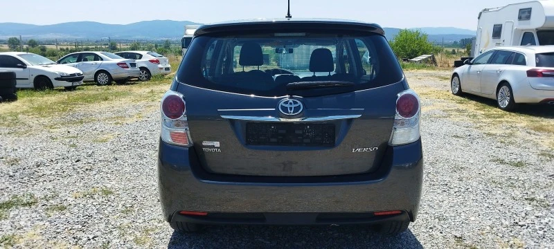 Toyota Verso 1.6i-132к.с 6+ 1м, снимка 6 - Автомобили и джипове - 46348516