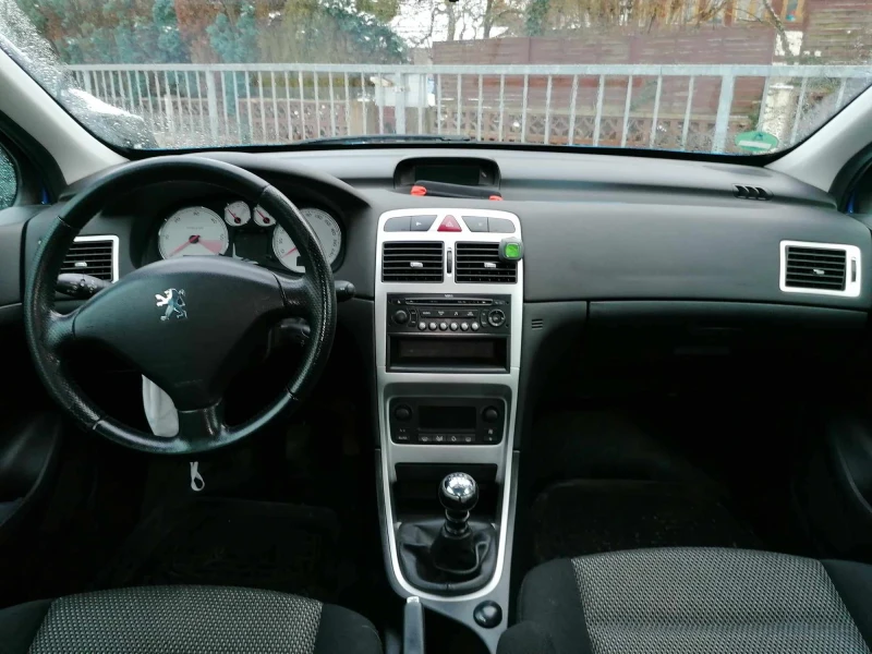 Peugeot 307 Facelift 2.0 HDI , снимка 3 - Автомобили и джипове - 47190731