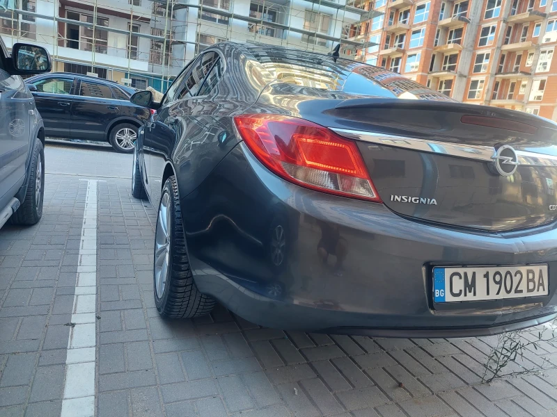 Opel Insignia, снимка 6 - Автомобили и джипове - 47622367