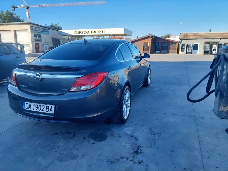 Opel Insignia, снимка 3 - Автомобили и джипове - 47622367