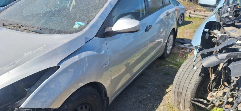Hyundai I30 1.6 crdi , НА ЧАСТИ , снимка 7 - Автомобили и джипове - 49858279
