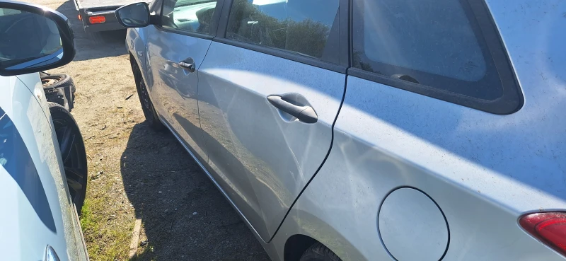 Hyundai I30 1.6 crdi , НА ЧАСТИ , снимка 6 - Автомобили и джипове - 49858279