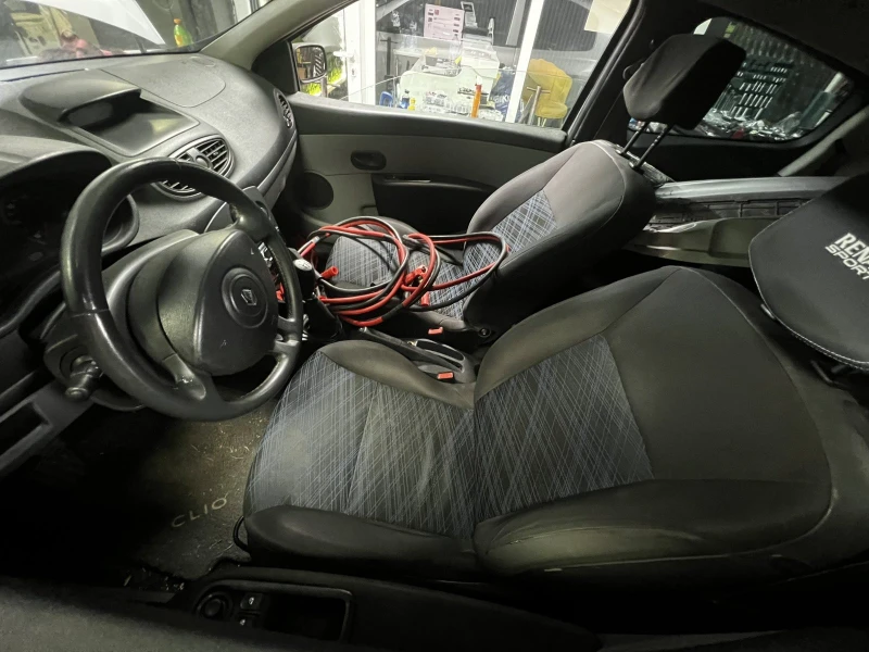 Renault Clio !!!НА ЧАСТИ !!!, снимка 4 - Автомобили и джипове - 53264001