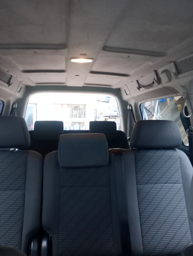 VW Caddy МАКСИ 7местен, снимка 13 - Автомобили и джипове - 53383140