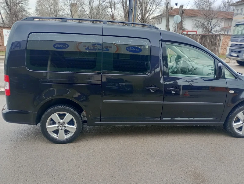 VW Caddy МАКСИ 7местен, снимка 4 - Автомобили и джипове - 53383140