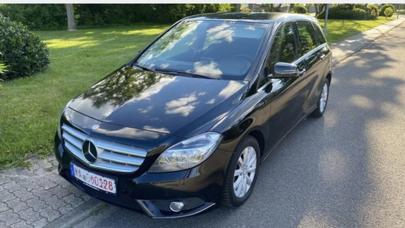 Mercedes-Benz B 200, снимка 1 - Автомобили и джипове - 48582215