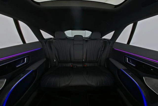 Mercedes-Benz EQS 450/333HP/4M/AMG/PANO/BURMESTER/360/AMBI/515v - изображение 9