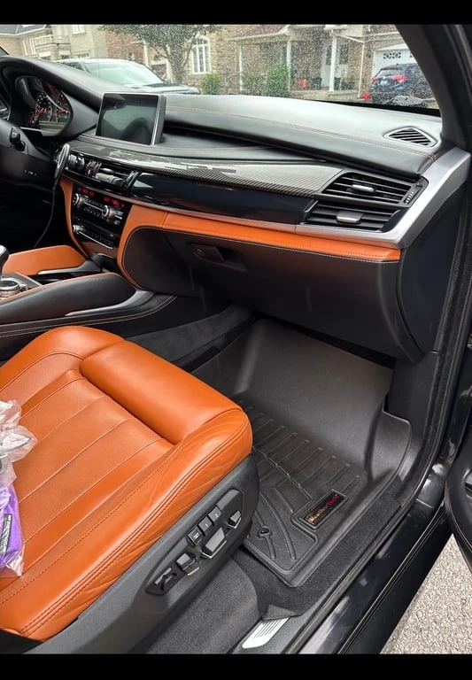 BMW X5M * AWD 4dr * CARFAX * БЕЗ ПЪРВОНАЧАЛНА ВНОСКА, снимка 16 - Автомобили и джипове - 53089476