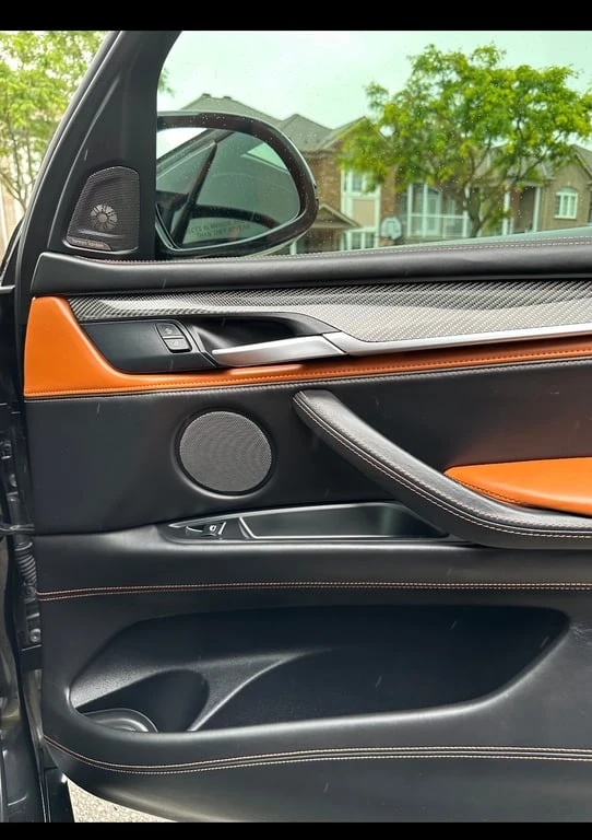 BMW X5M * AWD 4dr * CARFAX * БЕЗ ПЪРВОНАЧАЛНА ВНОСКА, снимка 15 - Автомобили и джипове - 53089476