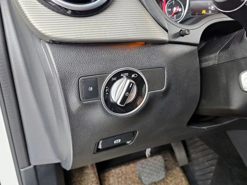 Mercedes-Benz B 200 2.0, снимка 16 - Автомобили и джипове - 54278401