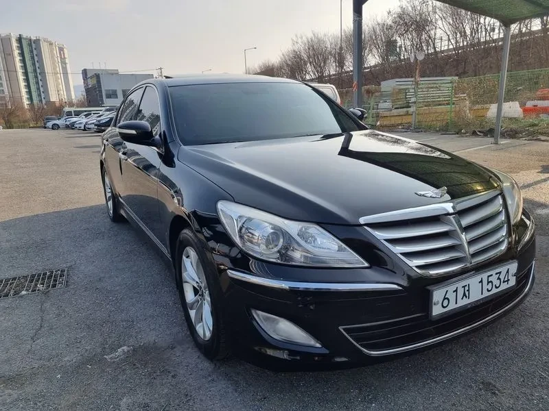 Hyundai Genesis 3.3, снимка 3 - Автомобили и джипове - 54618104