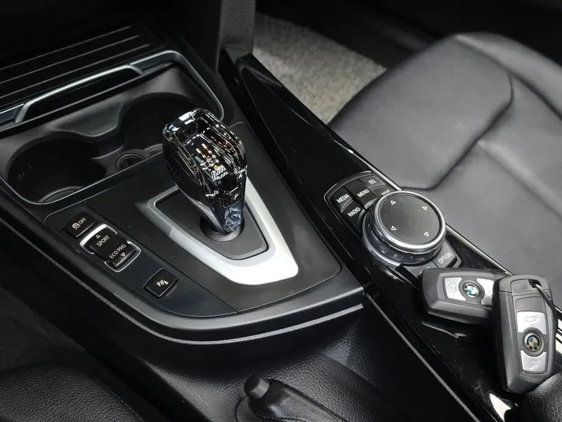 BMW 320 (F30) 320D, снимка 11 - Автомобили и джипове - 55119533