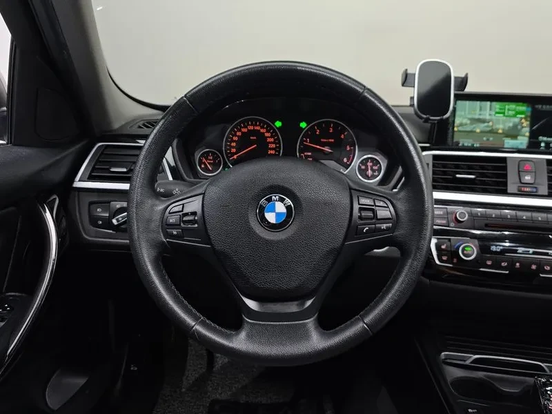 BMW 320 (F30) 320D, снимка 3 - Автомобили и джипове - 55119533