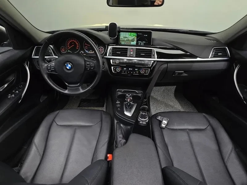 BMW 320 (F30) 320D, снимка 5 - Автомобили и джипове - 55119533
