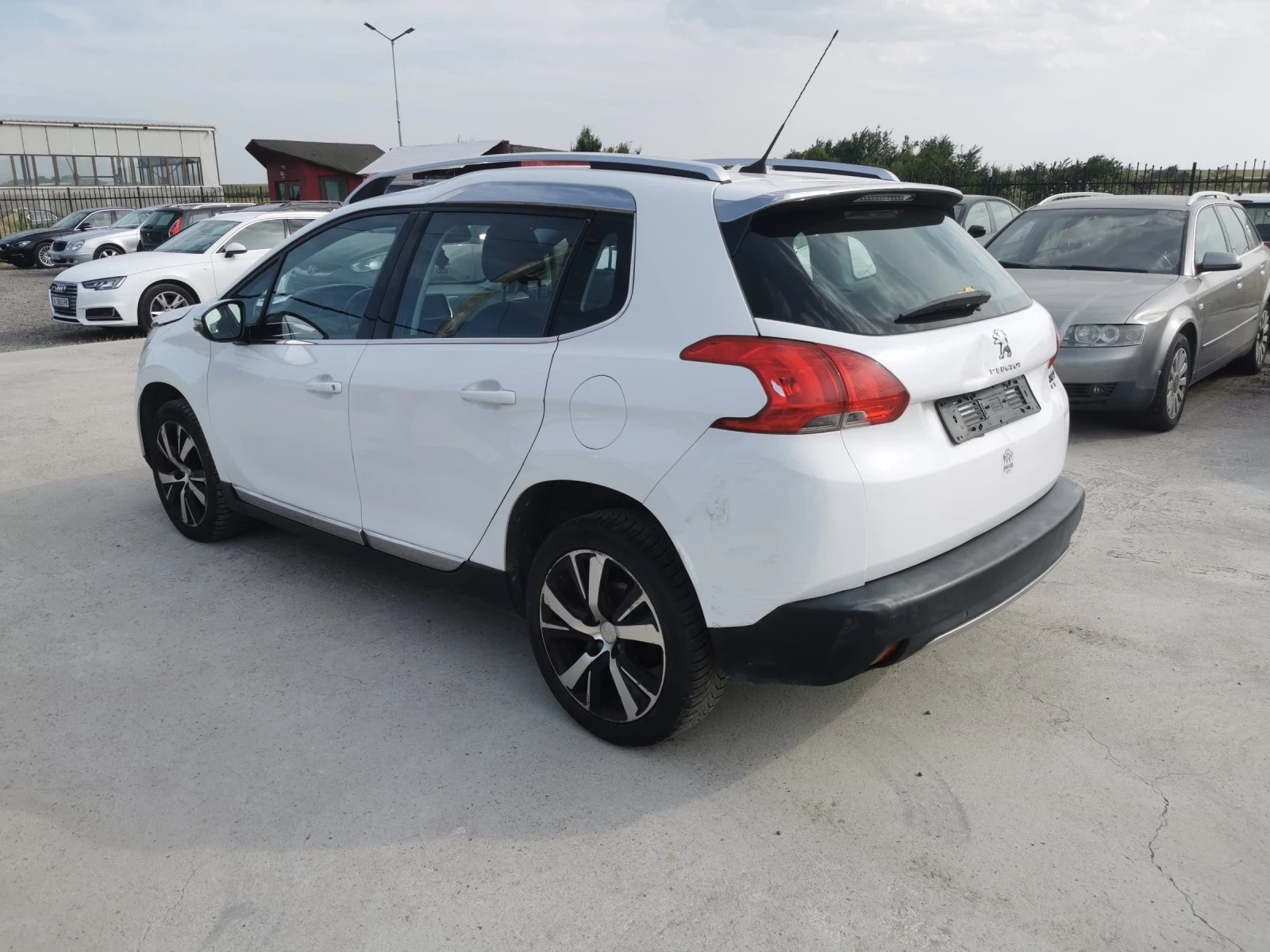 Peugeot 2008 1, 6hdi - изображение 5